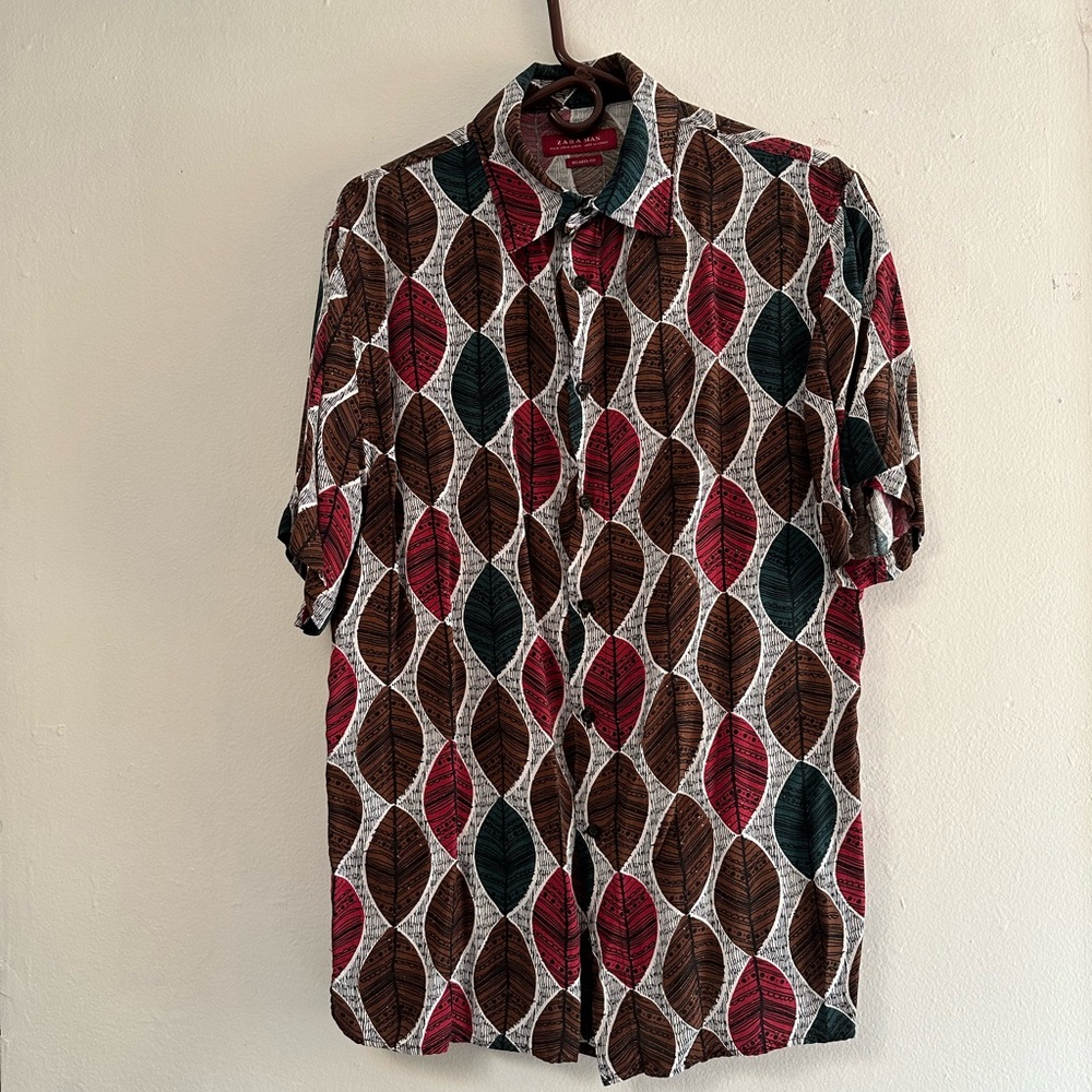 Zara Relaxed Fit Patterned Button Down - Size M - EUC Excellent Used Condition